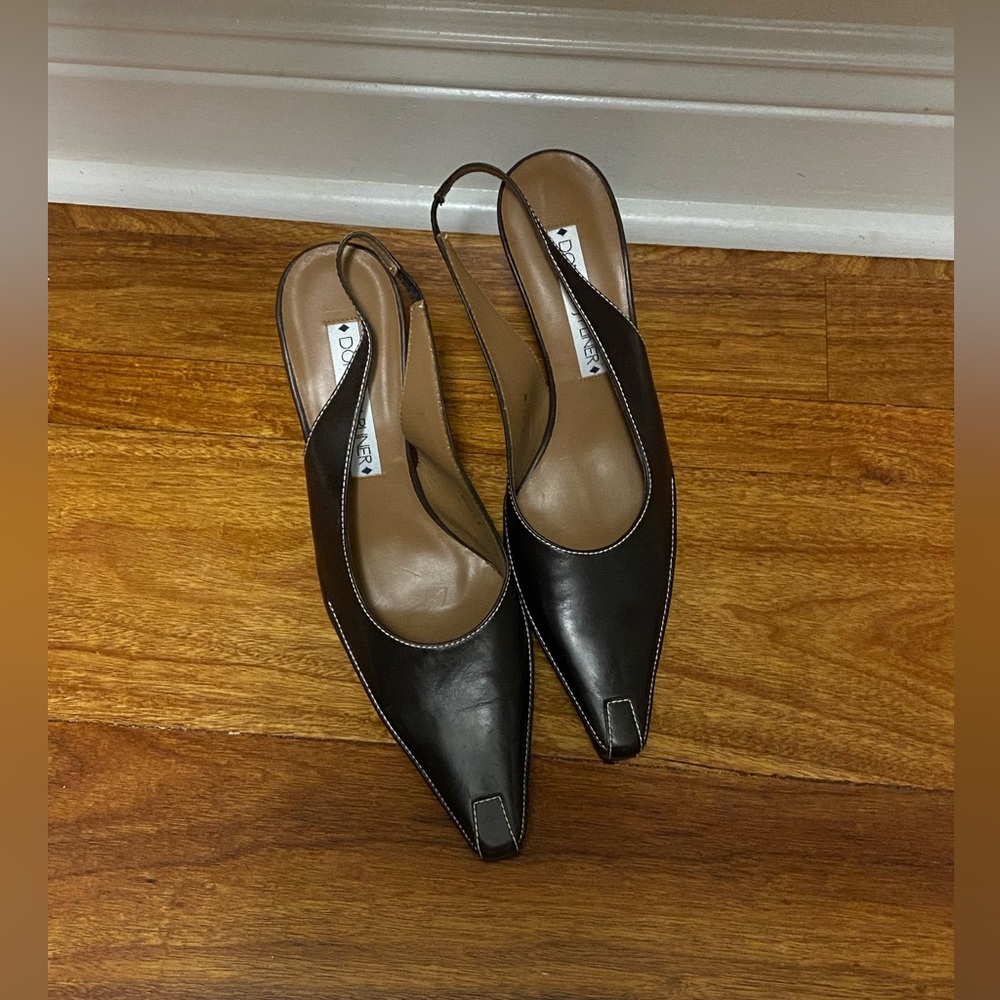 Sling back pumps